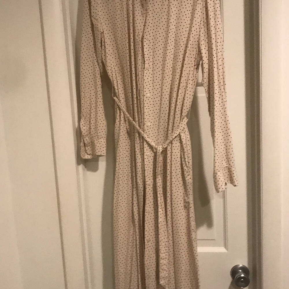 Cute dress!